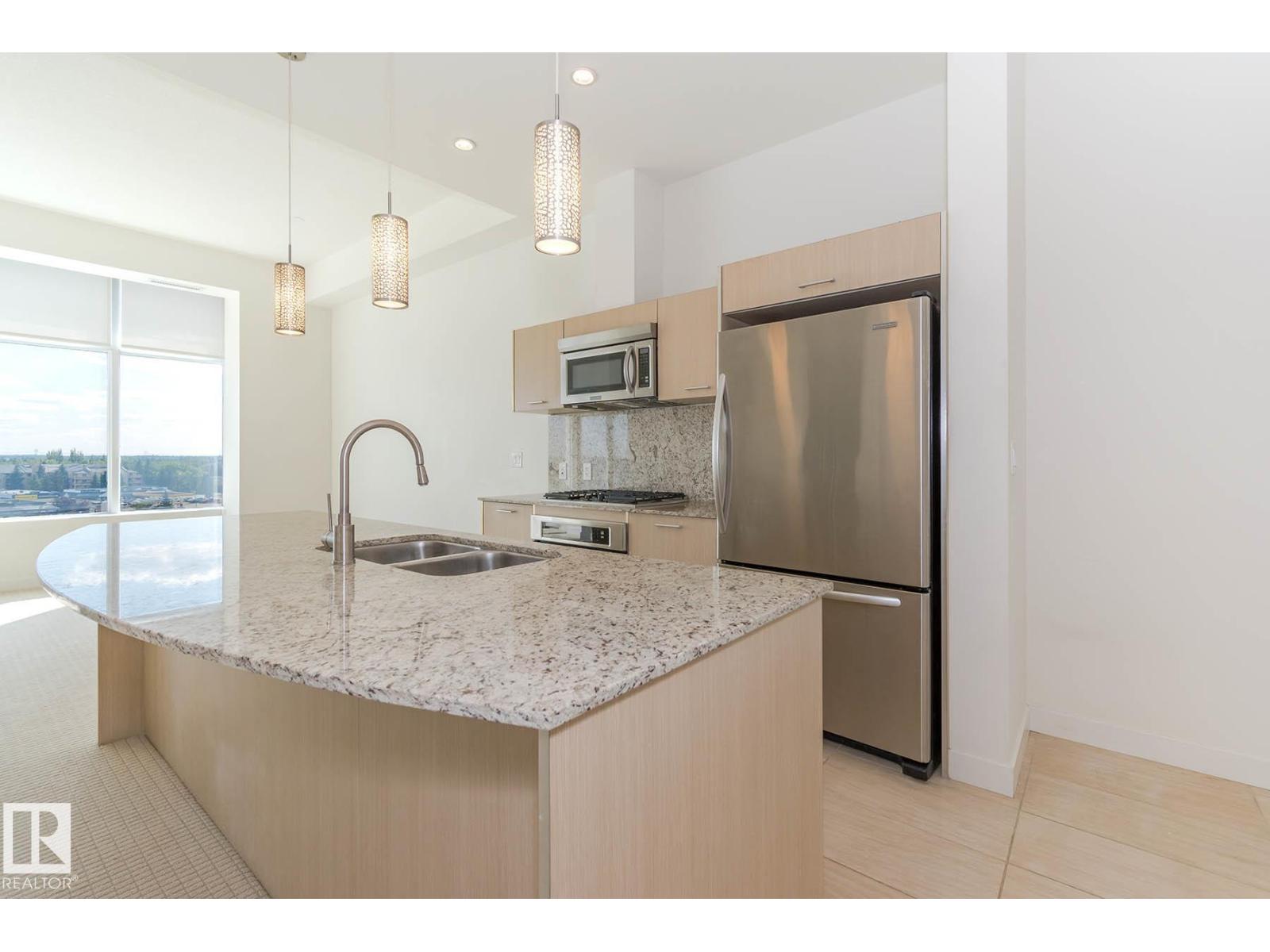 Photo 5 of 703 2504 109 St Nw, Edmonton AB