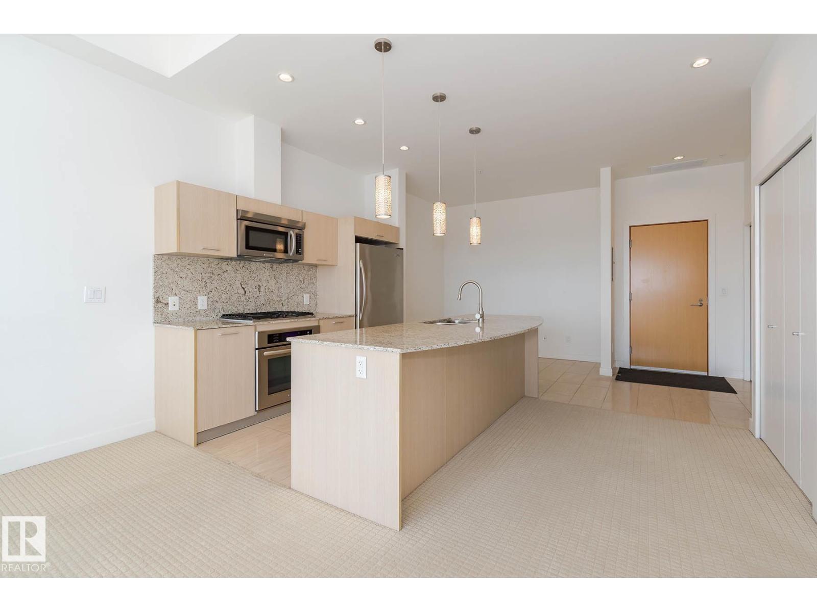 Photo 11 of 703 2504 109 St Nw, Edmonton AB