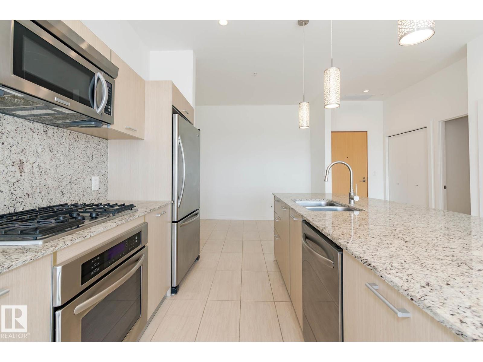 Photo 8 of 703 2504 109 St Nw, Edmonton AB
