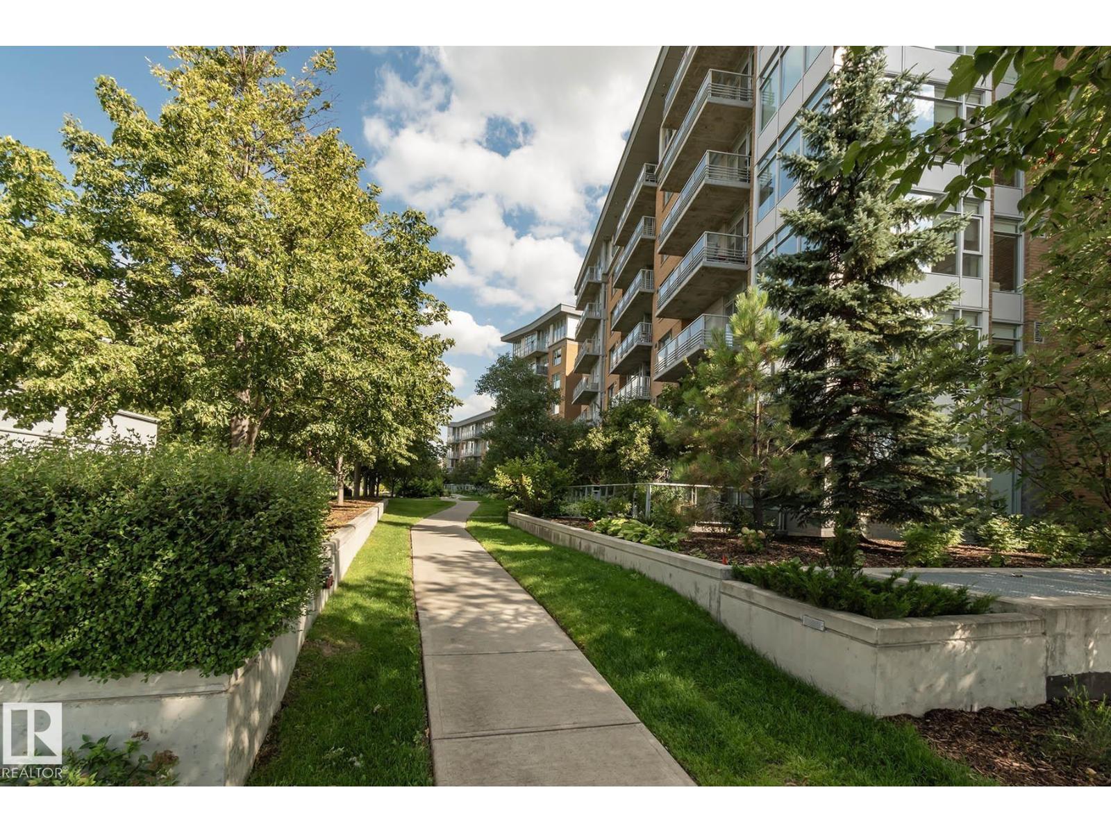Photo 37 of 703 2504 109 St Nw, Edmonton AB