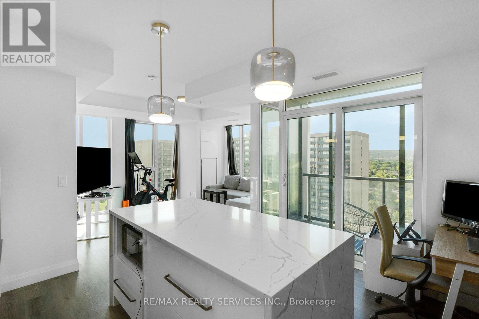 Photo 13 of 1302 500 Brock Avenue, Burlington ON