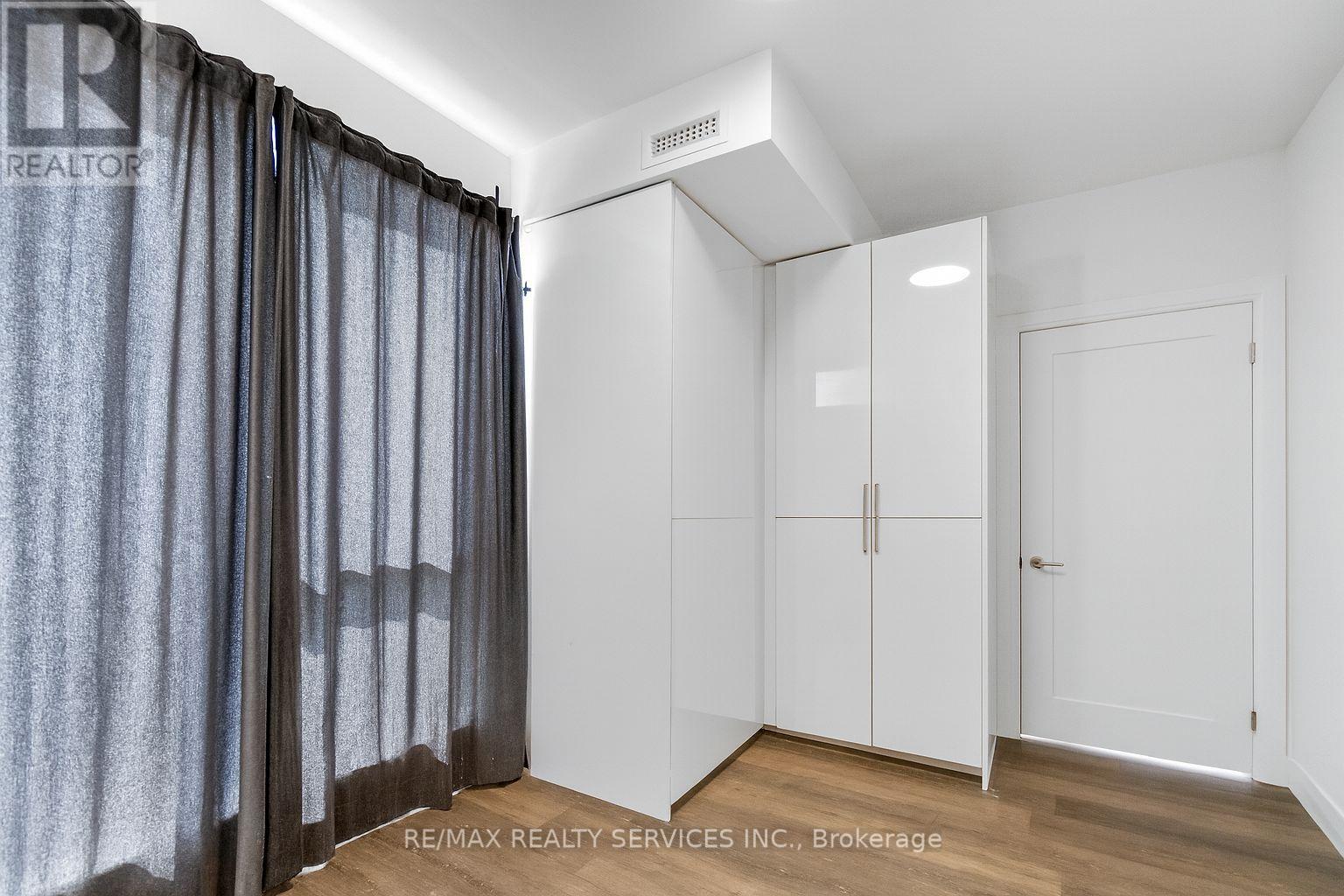 Photo 17 of 1302 500 Brock Avenue, Burlington ON