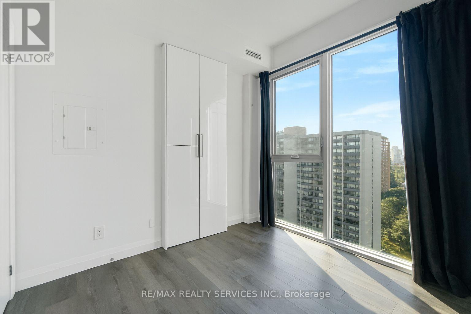 Photo 21 of 1302 500 Brock Avenue, Burlington ON