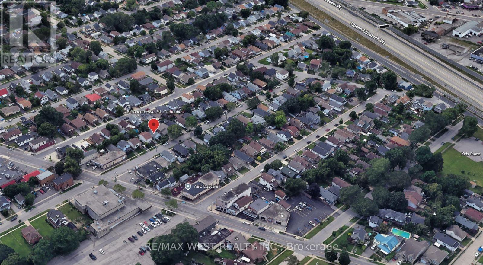 Photo 27 of 28 Concord Avenue, St Catharines ON