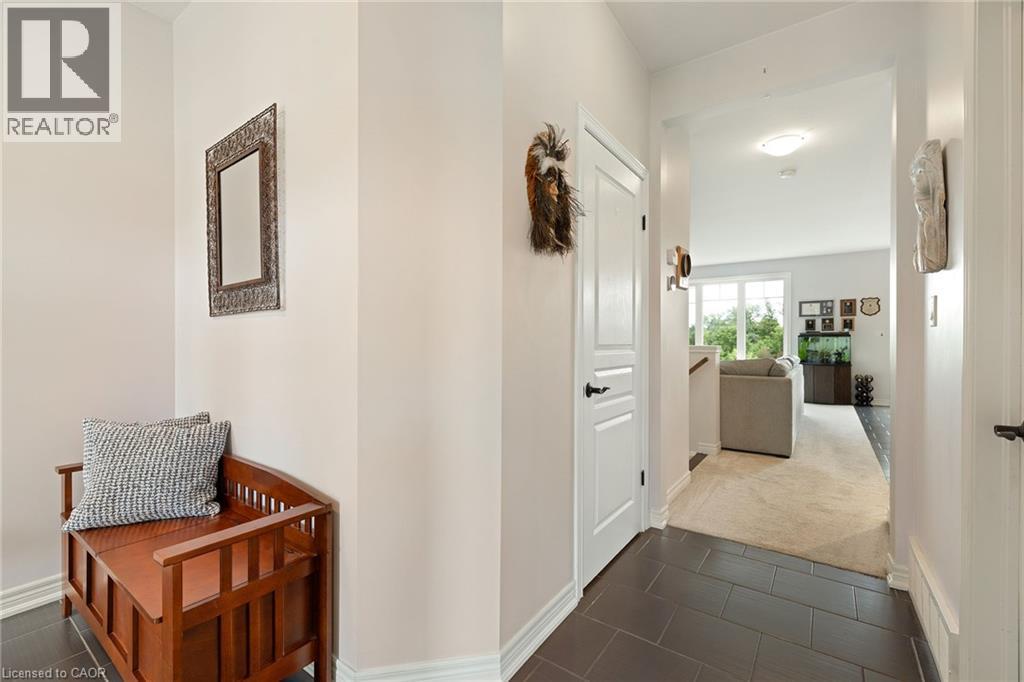 Photo 25 of 17 Manorwood Drive, Smithville ON