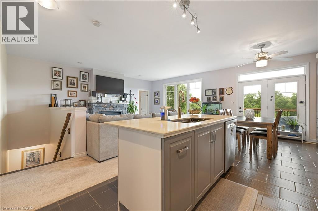 Photo 44 of 17 Manorwood Drive, Smithville ON
