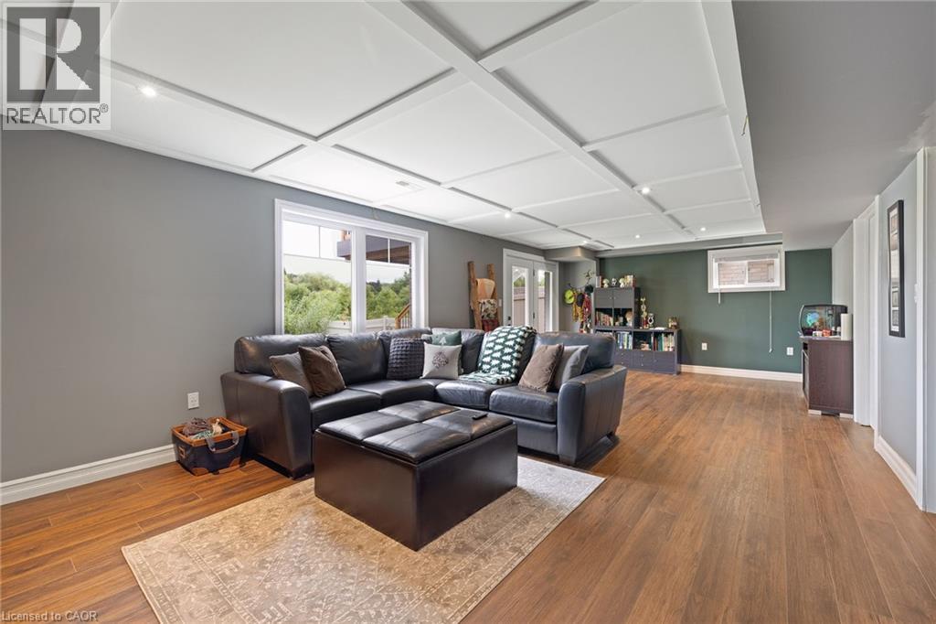 Photo 27 of 17 Manorwood Drive, Smithville ON