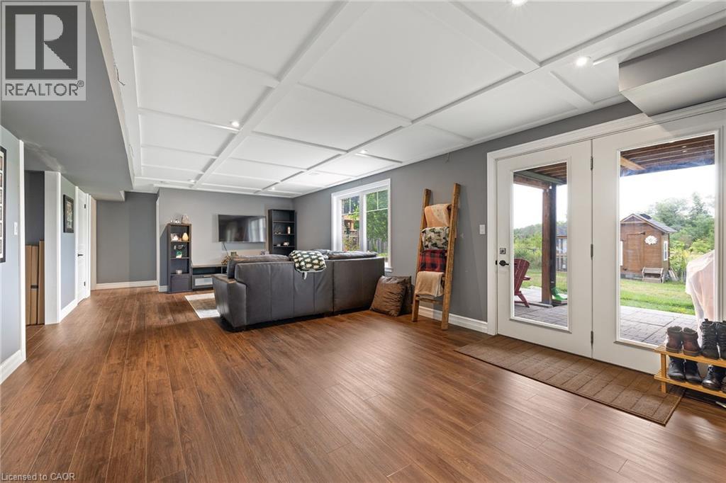Photo 39 of 17 Manorwood Drive, Smithville ON