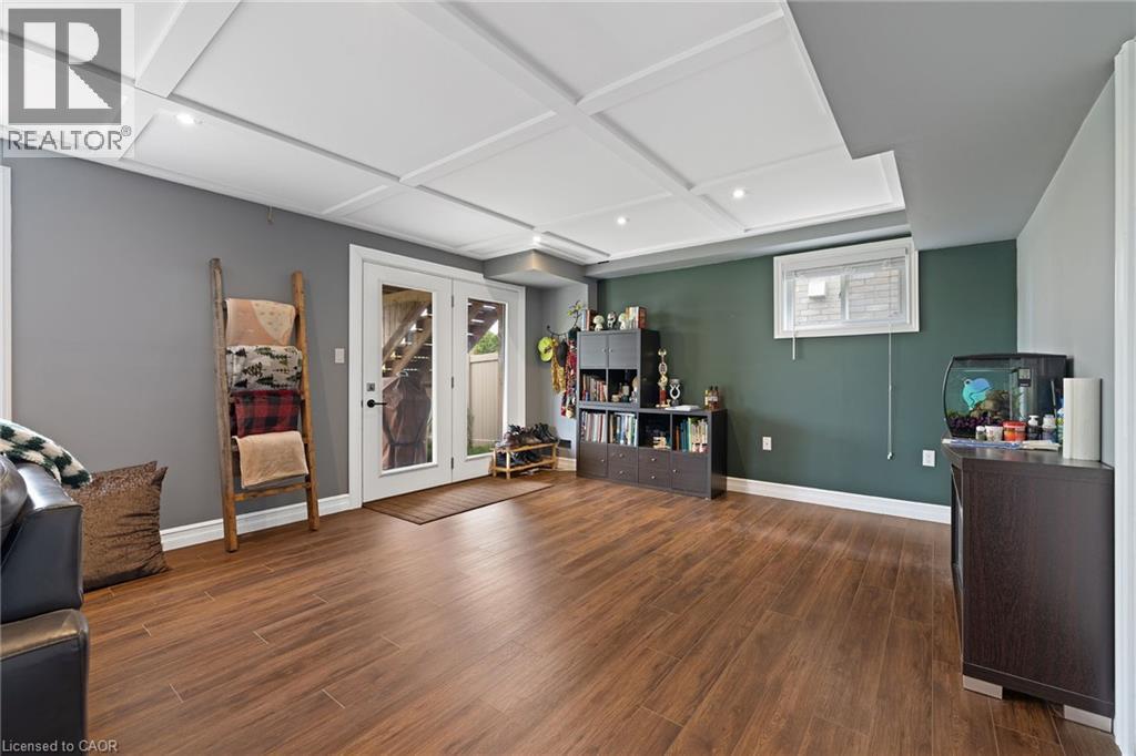 Photo 22 of 17 Manorwood Drive, Smithville ON