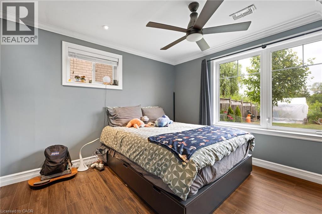 Photo 49 of 17 Manorwood Drive, Smithville ON