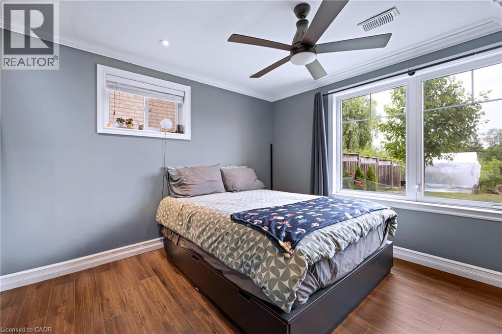 Photo 46 of 17 Manorwood Drive, Smithville ON