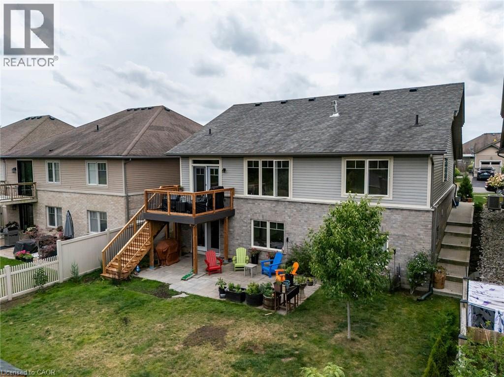 Photo 7 of 17 Manorwood Drive, Smithville ON