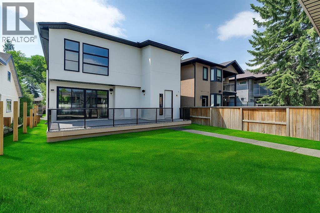 Single Family House for Sale in   Avenue NW West Hillhurst Calgary 