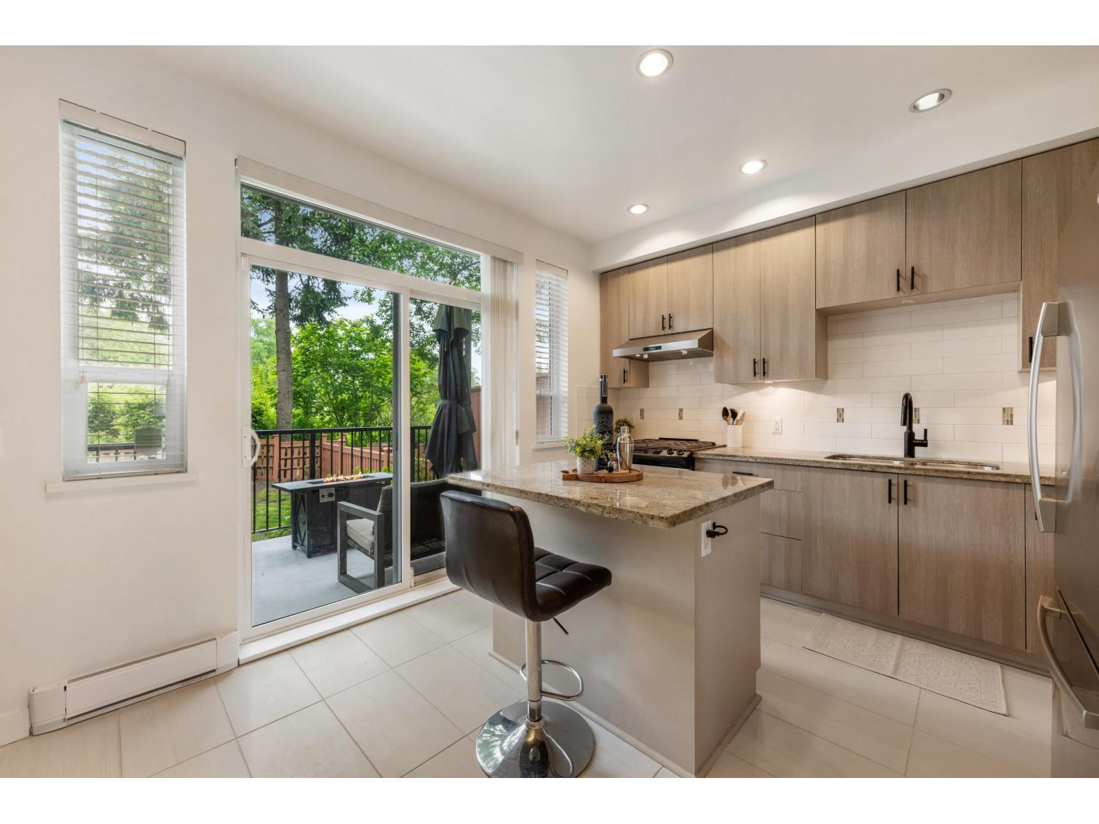 Photo 13 of 53 2929 156 Street, Surrey BC