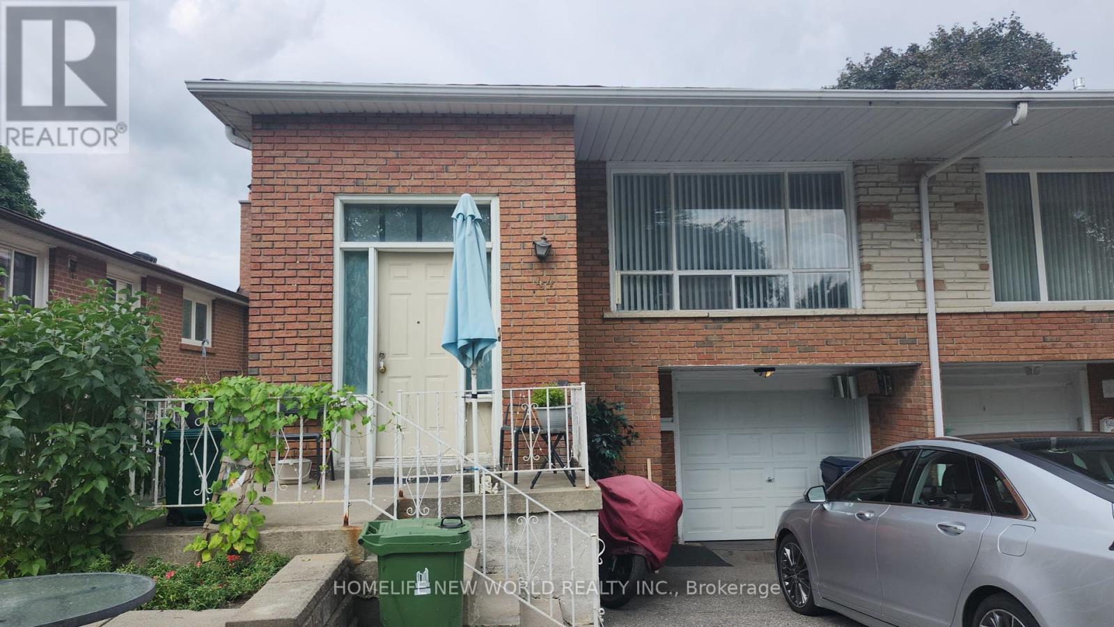 Photo 1 of Upper Level 44 Mentor Boulevard, Toronto ON