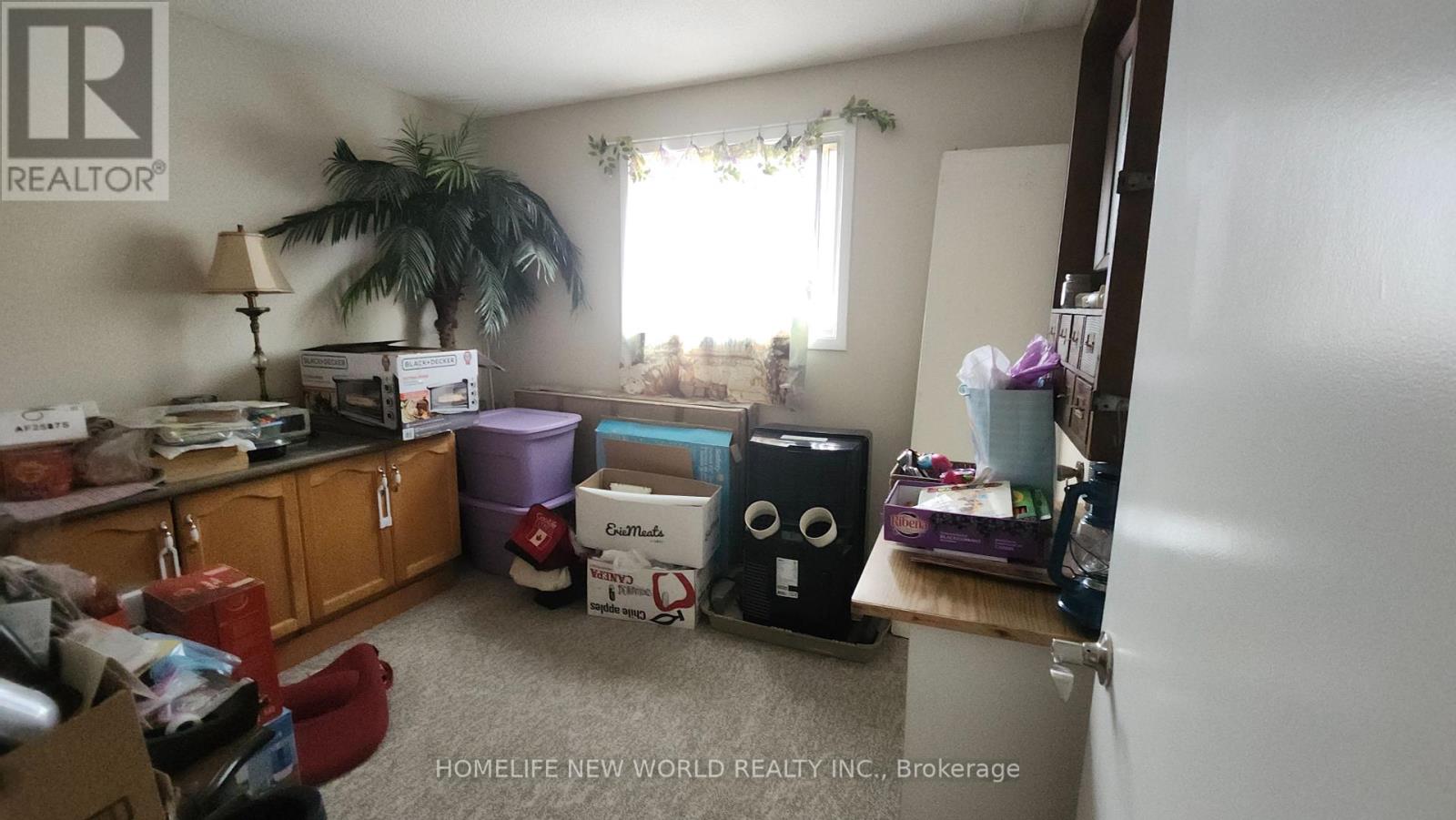 Photo 7 of Upper Level 44 Mentor Boulevard, Toronto ON
