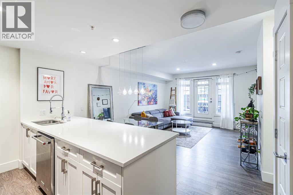 Single Family House for Sale in    Avenue NW Parkdale Calgary 