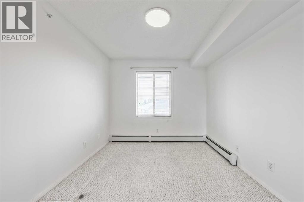 Single Family House for Sale in   Pinecliff Grove NE Pineridge Calgary 