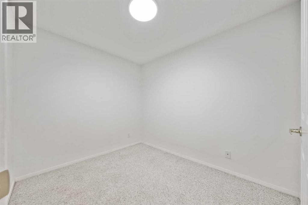 Single Family House for Sale in   Pinecliff Grove NE Pineridge Calgary 