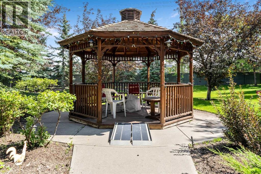 Single Family House for Sale in   Pinecliff Grove NE Pineridge Calgary 