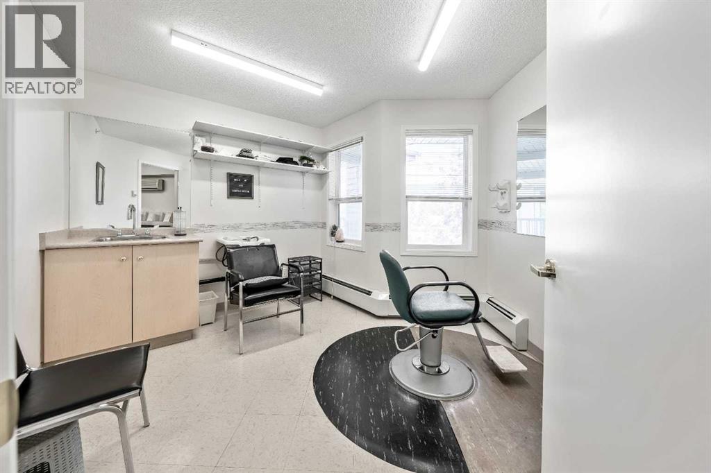 Single Family House for Sale in   Pinecliff Grove NE Pineridge Calgary 