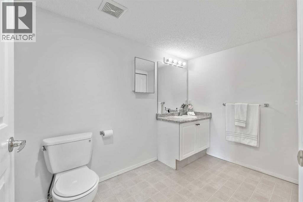 Single Family House for Sale in   Pinecliff Grove NE Pineridge Calgary 