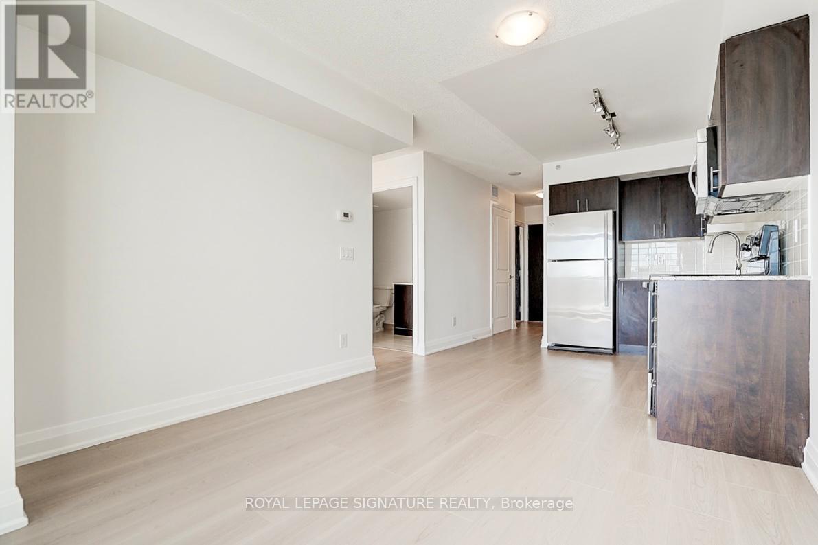 Photo 19 of 308 3520 Danforth Avenue, Toronto ON
