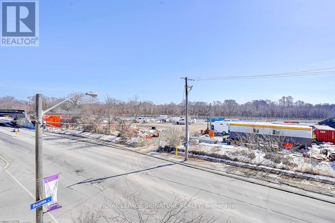 Photo 30 of 308 3520 Danforth Avenue, Toronto ON