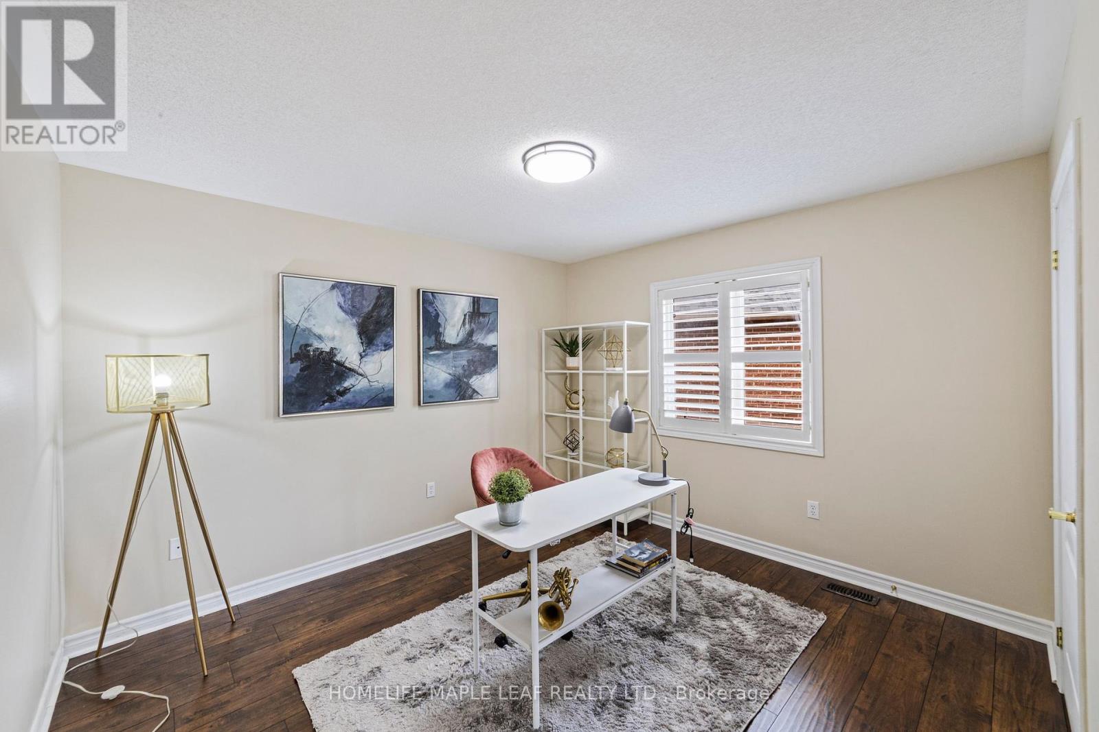 Photo 31 of 18 Regis Circle, Brampton ON
