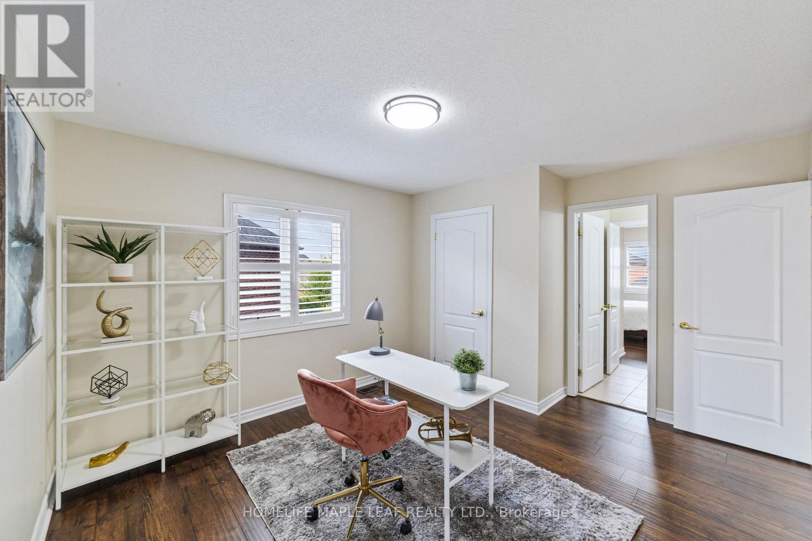 Photo 32 of 18 Regis Circle, Brampton ON