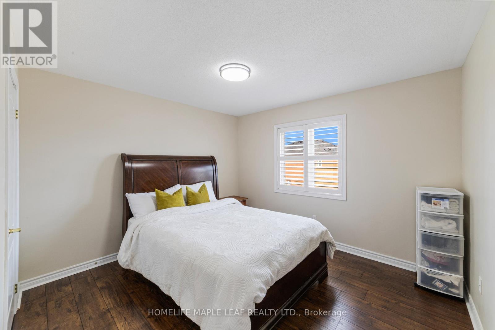 Photo 34 of 18 Regis Circle, Brampton ON
