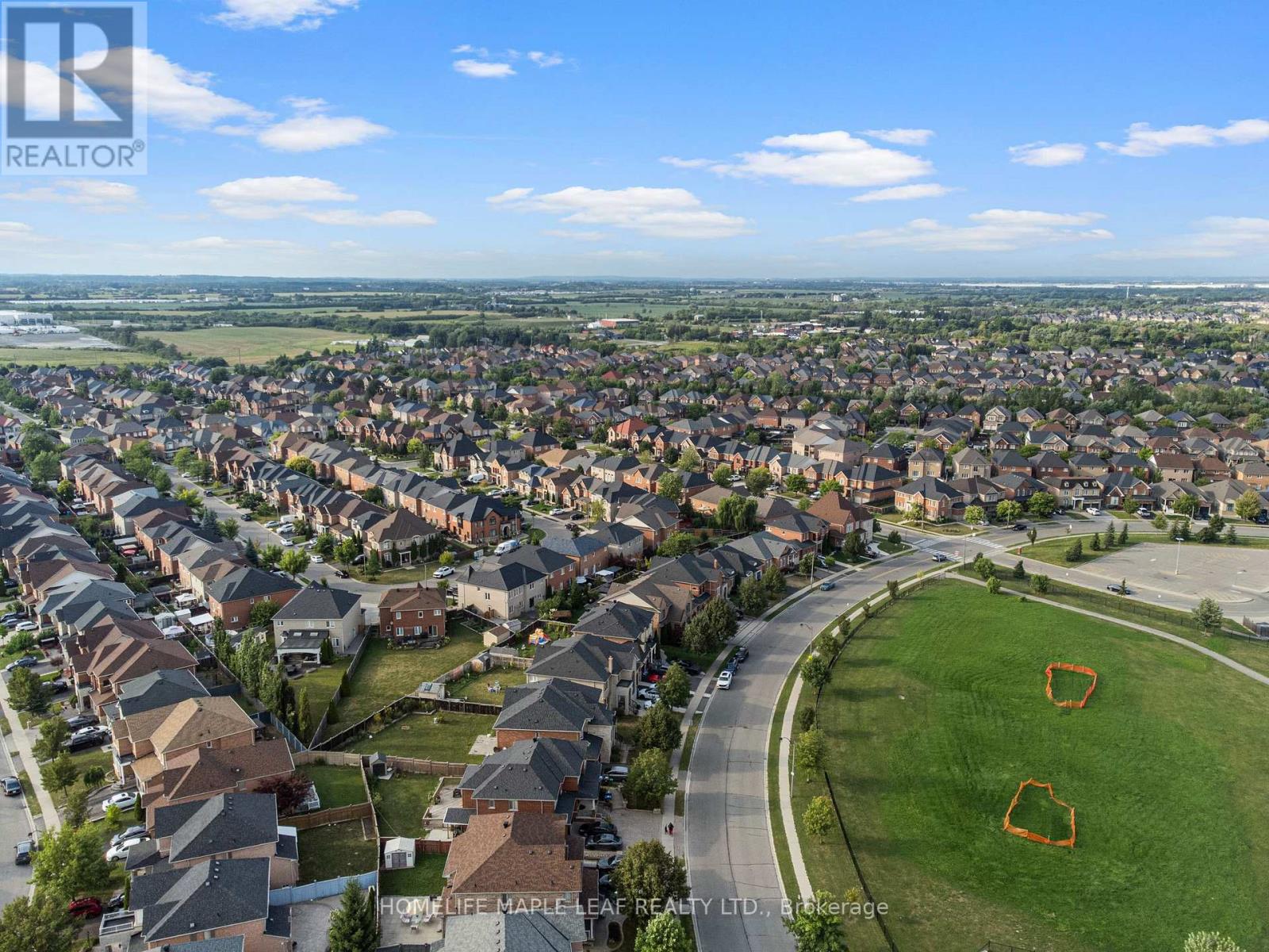 Photo 43 of 18 Regis Circle, Brampton ON