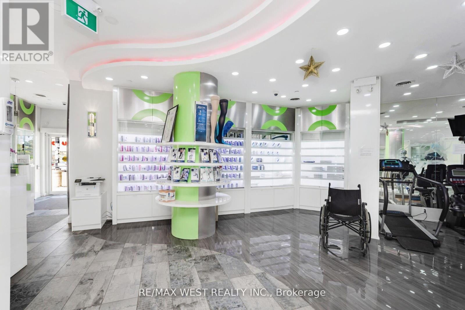 Photo 15 of 12 7990 Kennedy Road, Brampton ON