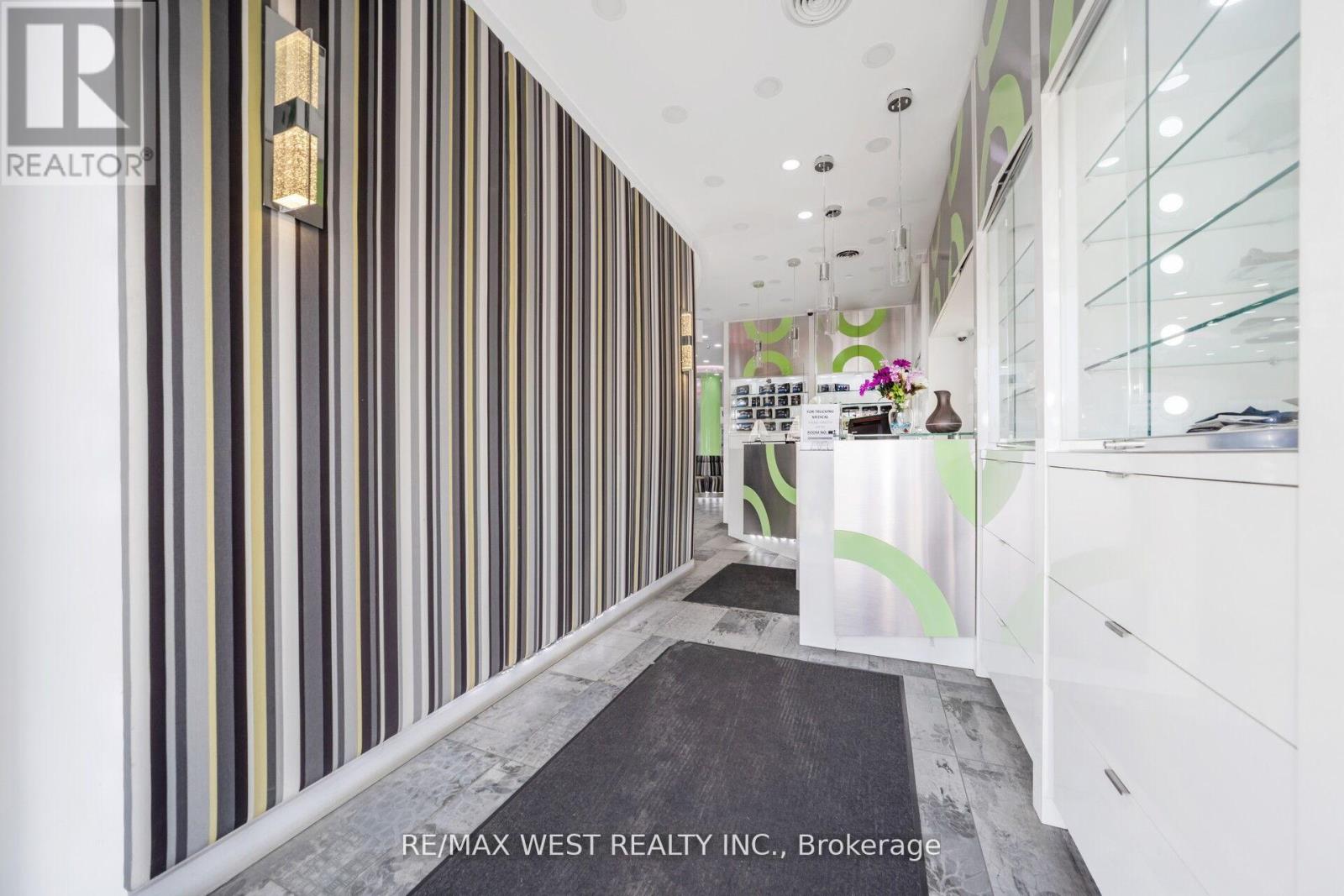 Photo 9 of 12 7990 Kennedy Road, Brampton ON