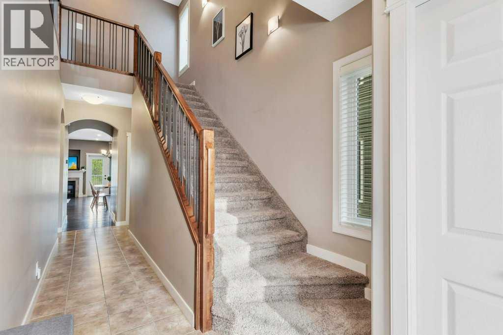Photo 5 of 29 Shaw Close, Red Deer AB