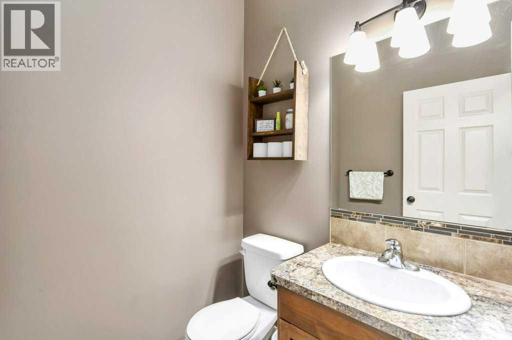 Photo 19 of 29 Shaw Close, Red Deer AB