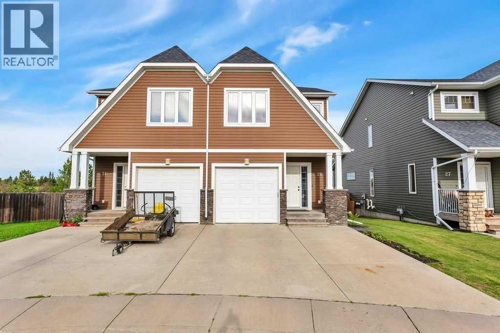 Photo 2 of 29 Shaw Close, Red Deer AB