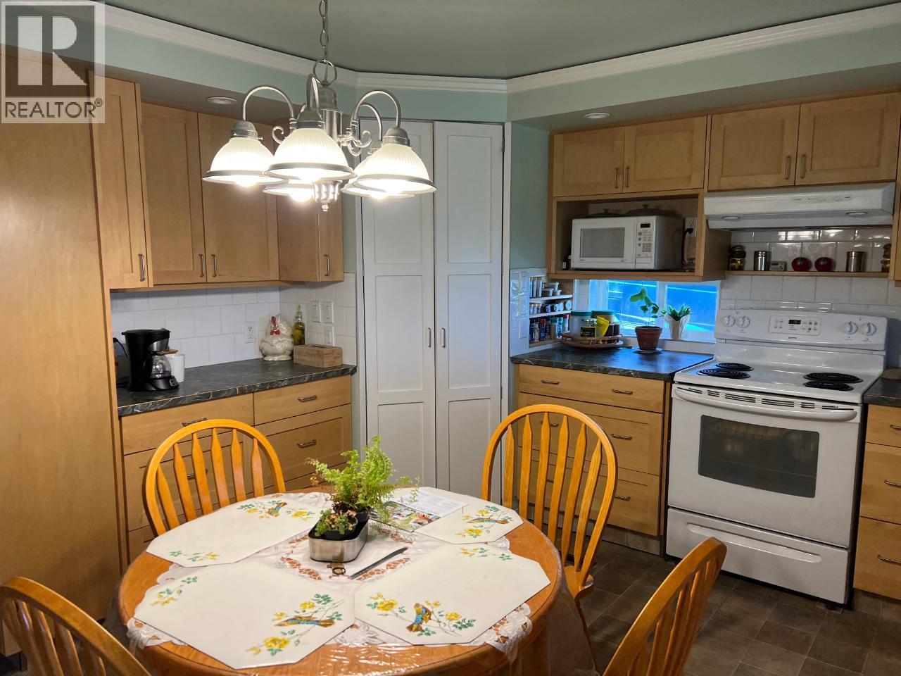 1121 ERICKSON Road, Creston