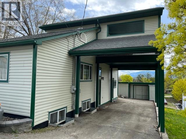 1121 ERICKSON Road, Creston