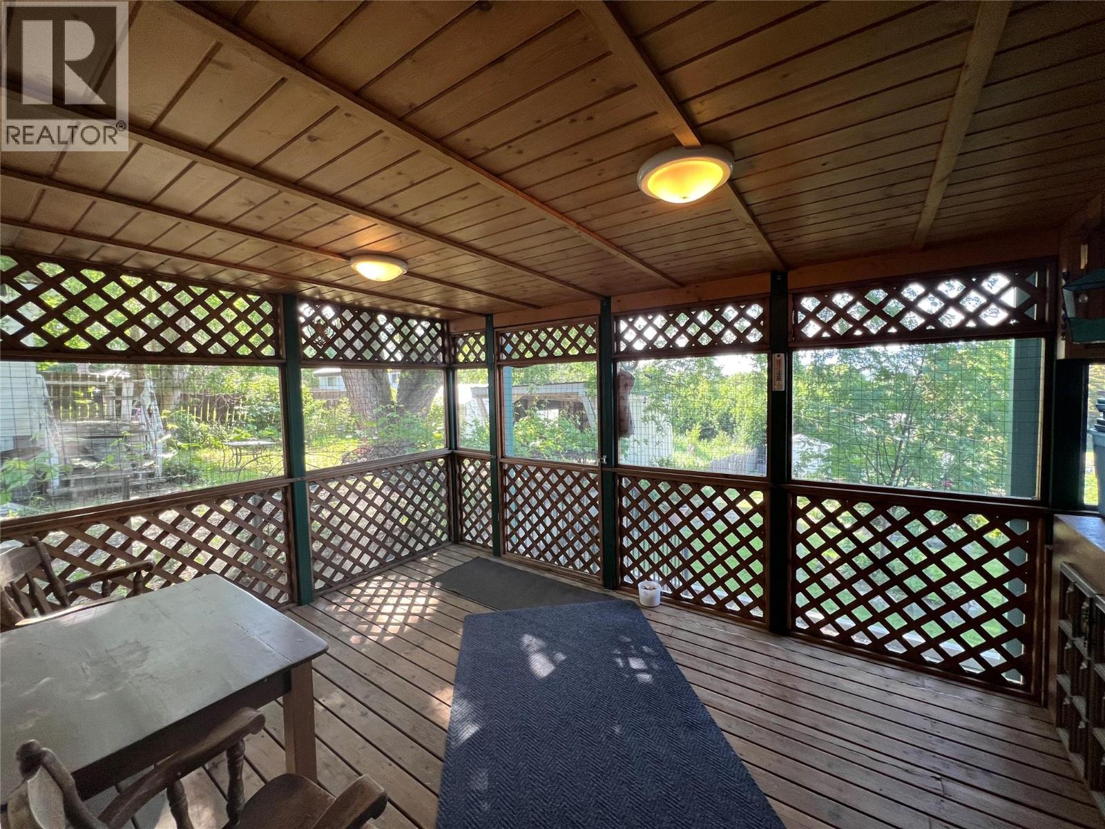 1121 ERICKSON Road, Creston