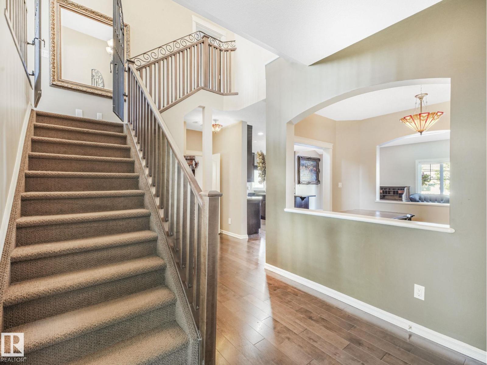 Photo 6 of 1924 86 St Sw, Edmonton AB