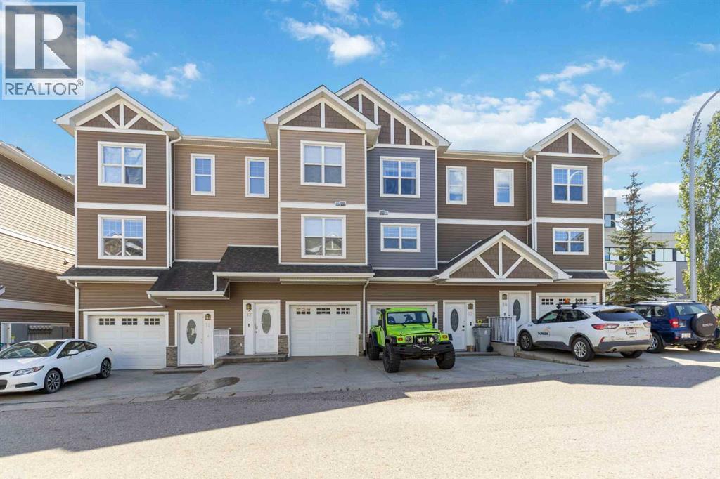 Photo 2 of 12 180 Riverstone Ridge, Fort Mcmurray AB