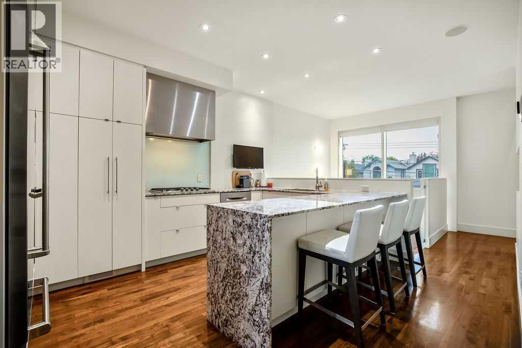Single Family House for Sale in   Street SW Parkhill Calgary 