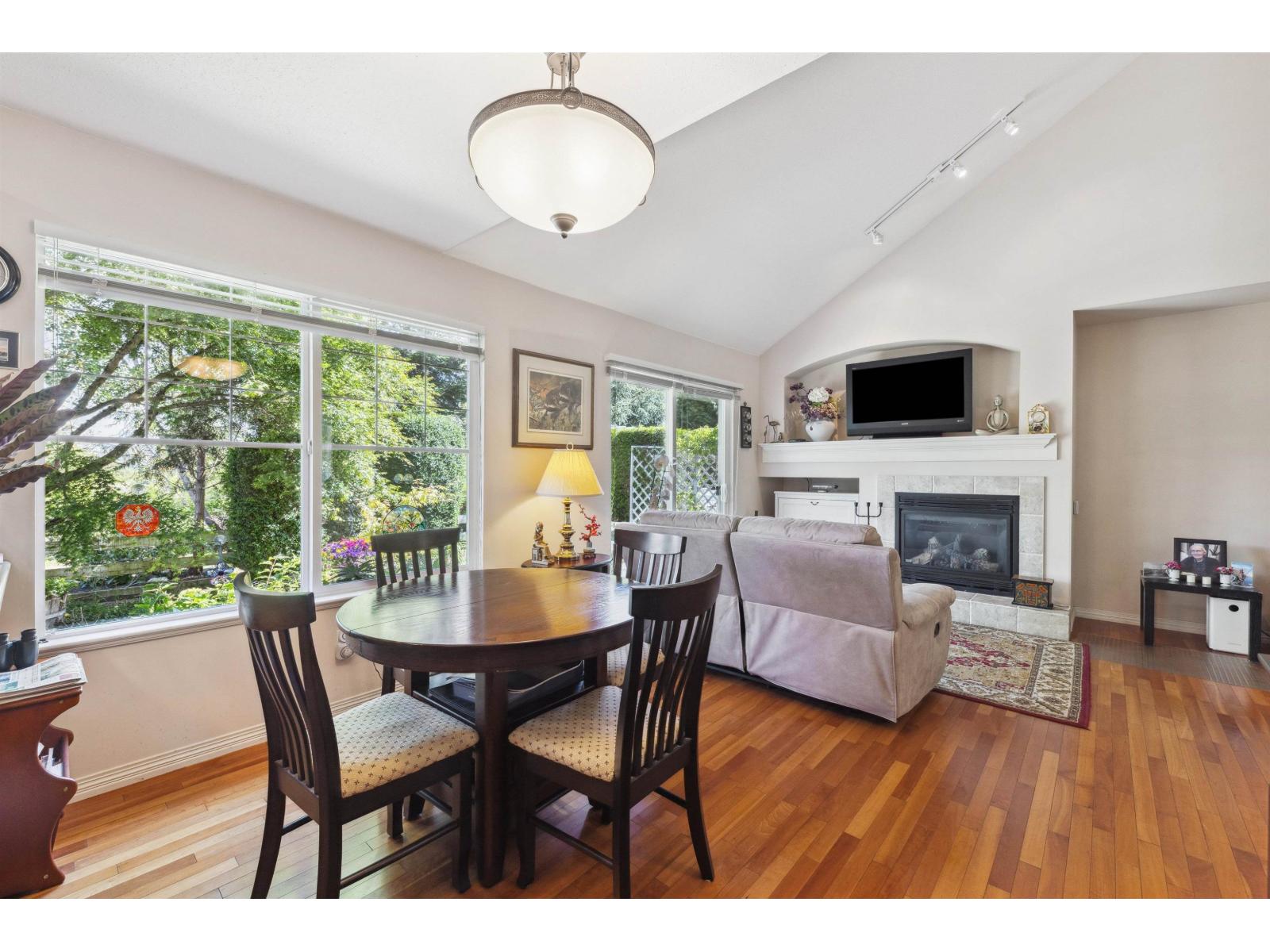 Photo 6 of 49 17097 64 Avenue, Surrey BC