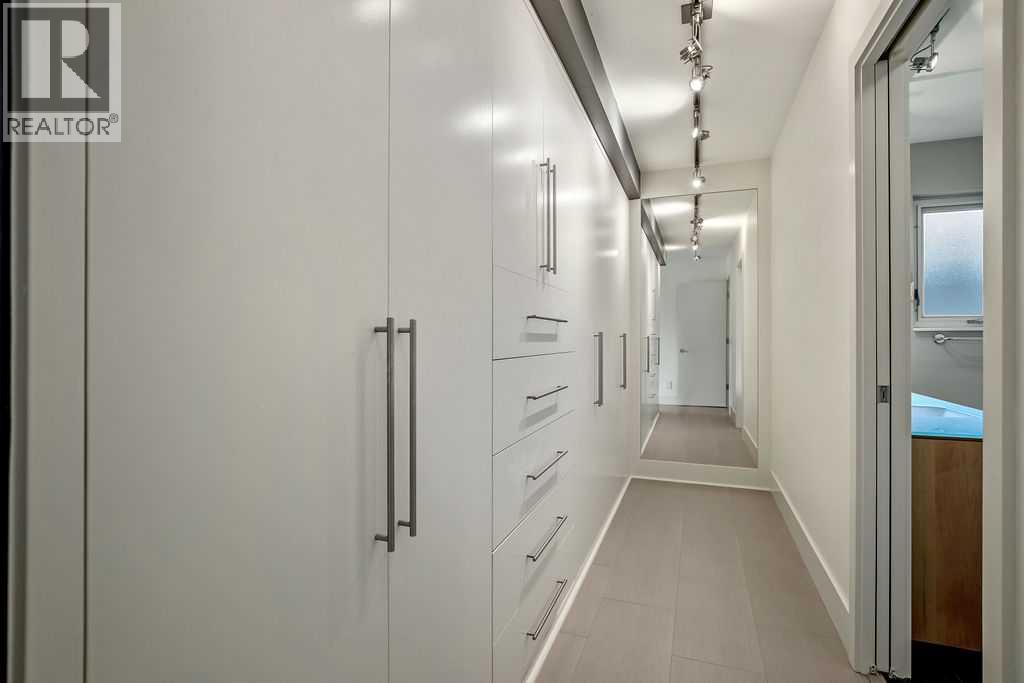 Single Family House for Sale in   Street SW Parkhill Calgary 