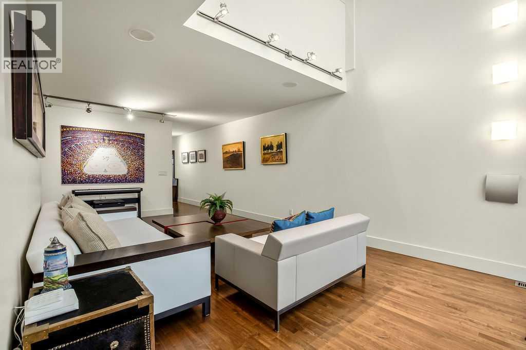 Single Family House for Sale in   Street SW Parkhill Calgary 