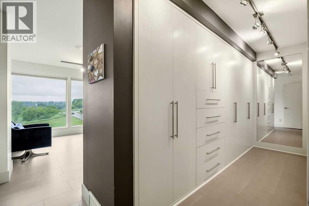 Single Family House for Sale in   Street SW Parkhill Calgary 