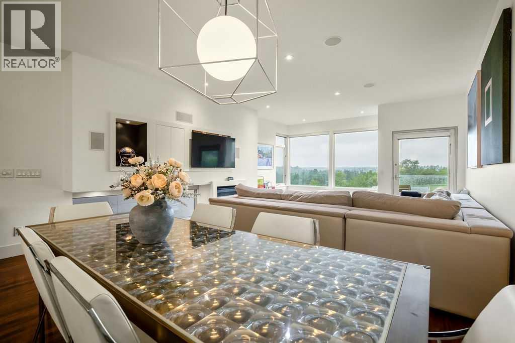 Single Family House for Sale in   Street SW Parkhill Calgary 