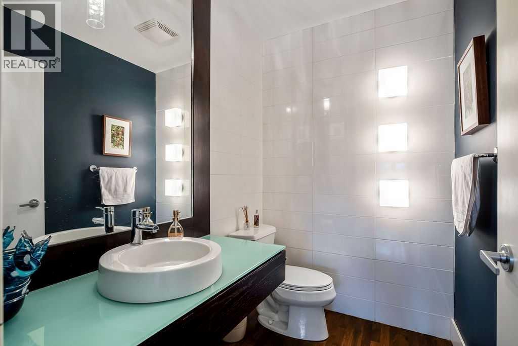 Single Family House for Sale in   Street SW Parkhill Calgary 
