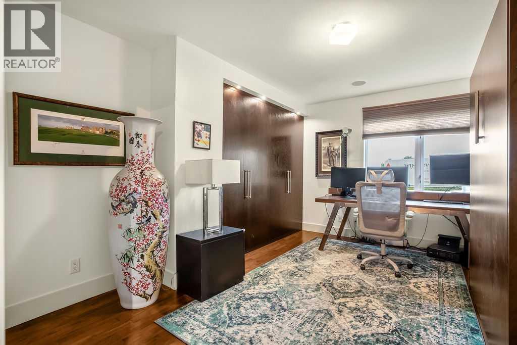 Single Family House for Sale in   Street SW Parkhill Calgary 